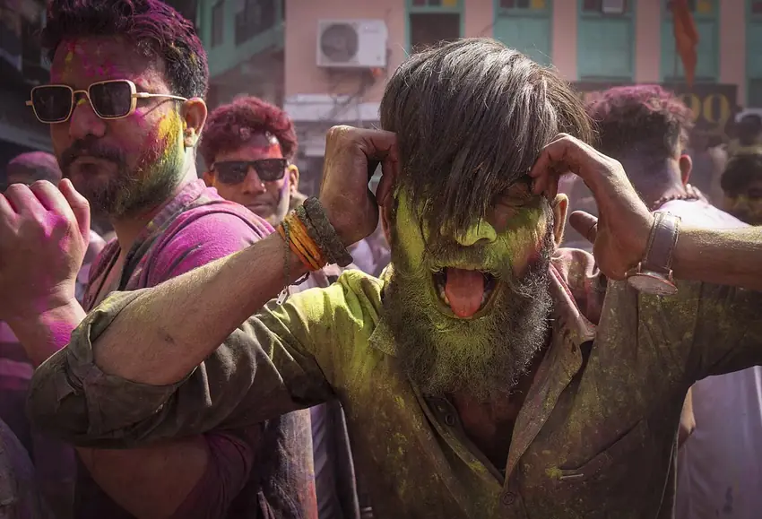 Holi
